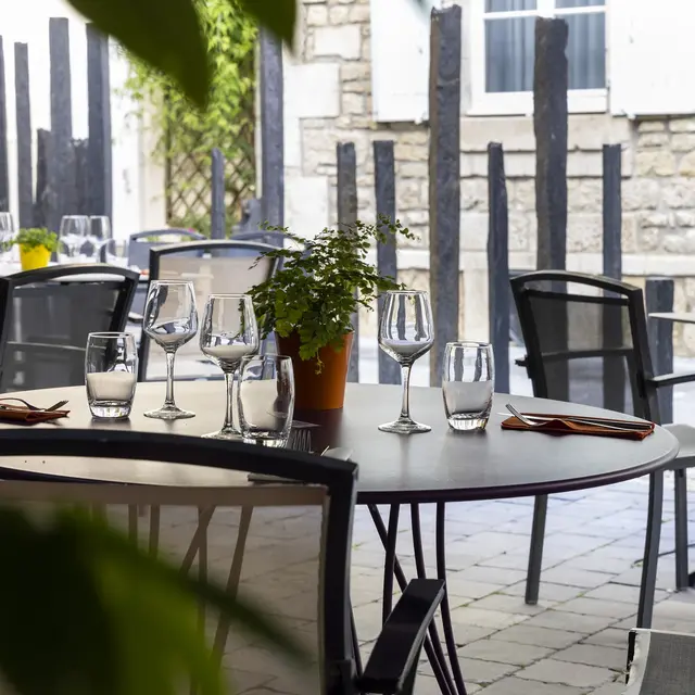 restaurant-la-glycine-hotel-le-fontarabie-fontenay-vendee-85200-1