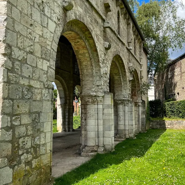 Le Prieuré Saint-Jacques - Mont-Saint-Aignan