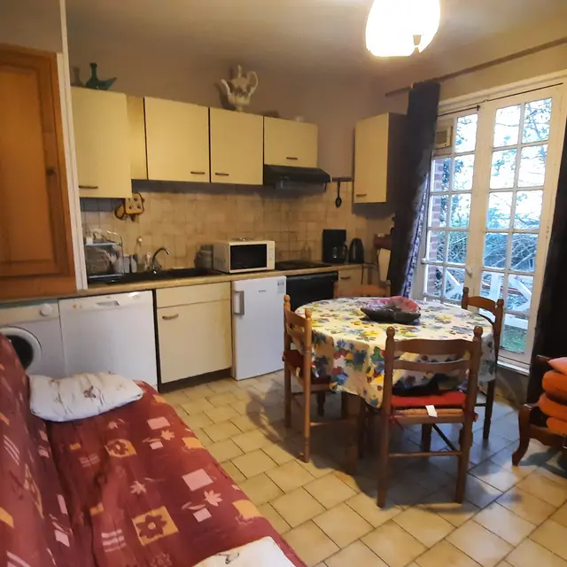 Castel des Vergers - Appartement RDC pièce à vivreè