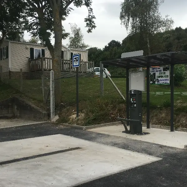 Aire de Services devant le Camping du Mont Joli-Bois à Criel-sur-Mer