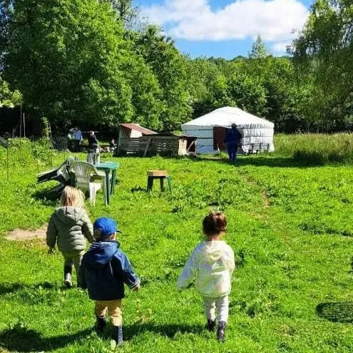 Amandiers_enfants-IEF-St-Crespin