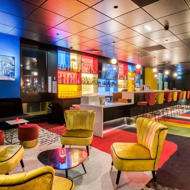 Bar Lounge