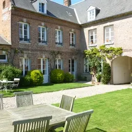 Eu_Relais-de-la-Reine-Mathilde_Jardin@Mme-DESJONQUERES_2022