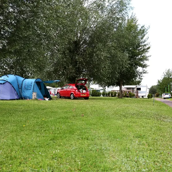 Camping de l'Etang à Incheville