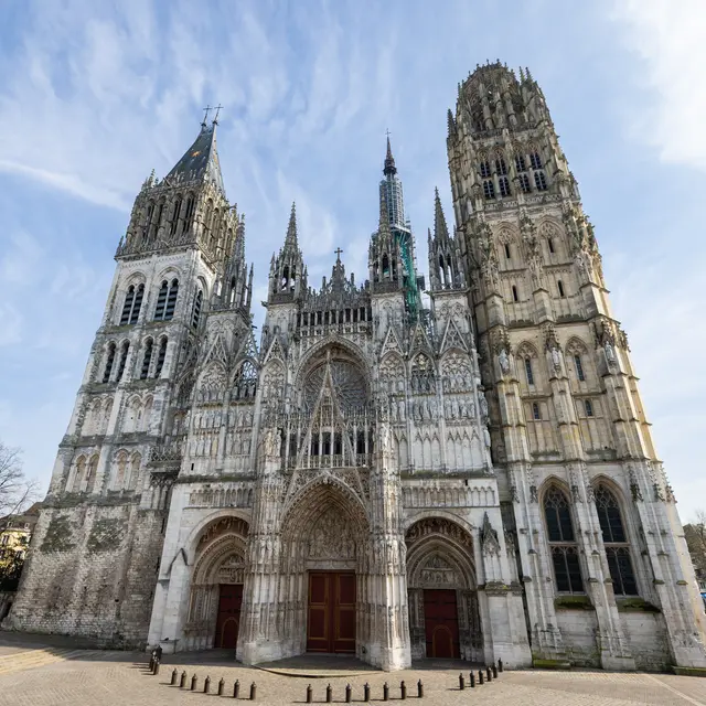 Cathédrale vue du Bureau des finances - Singuliers Pluriel (32)