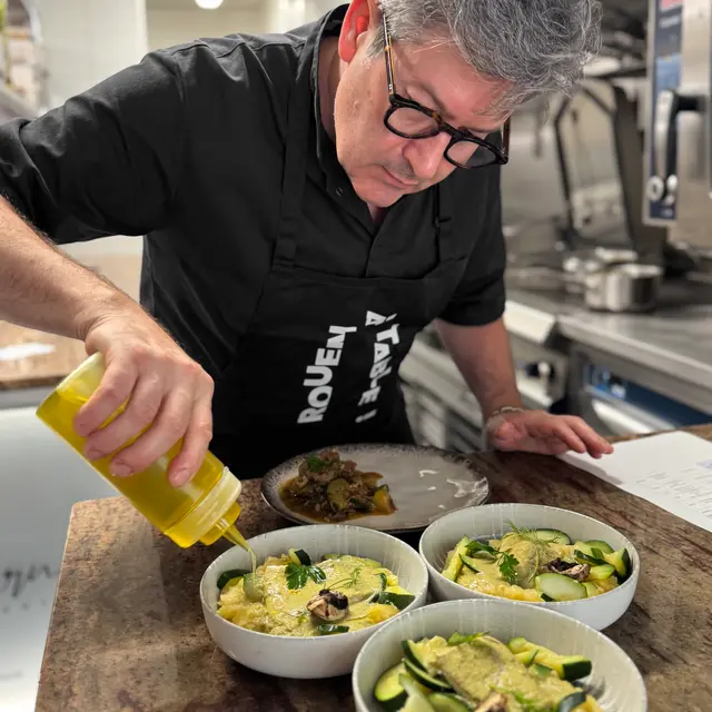 Chef Eric Autin L'incontournable - tablier noir 2