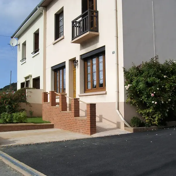 Eu_Chez-Suzy-et-Gerard_Facade-1@M-MEULEMEESTER_2020