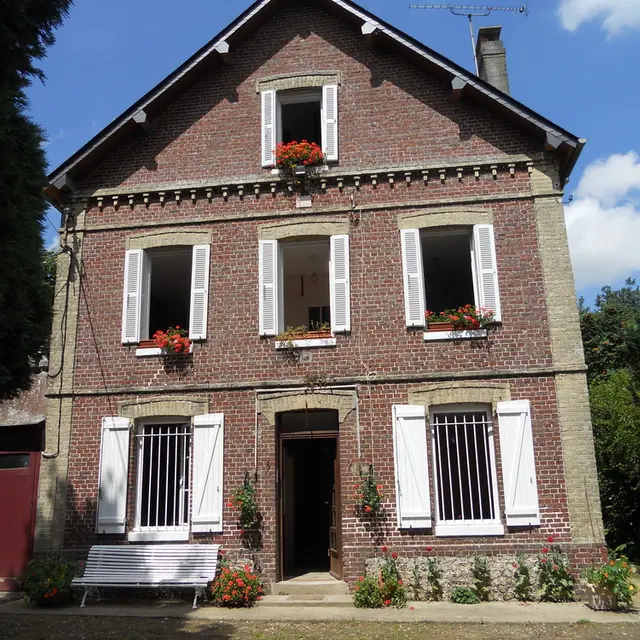 Exterieur-Meuble-GUEDON-Melamare