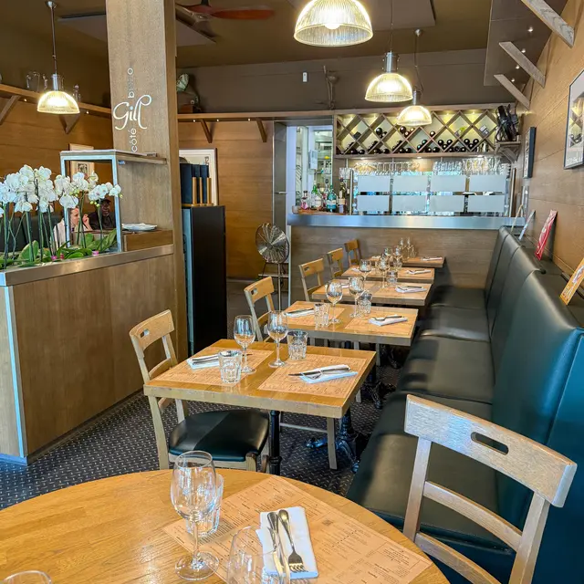 Gil côté bistrot