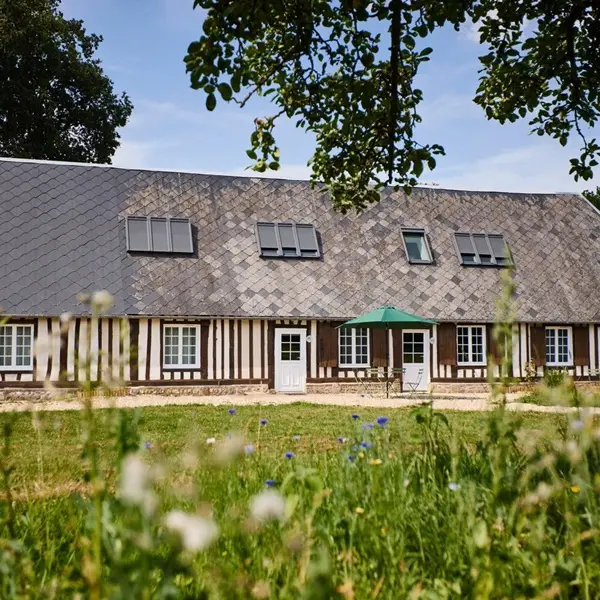 HLO_veauville_binet rouge©sevre-2026 (1)