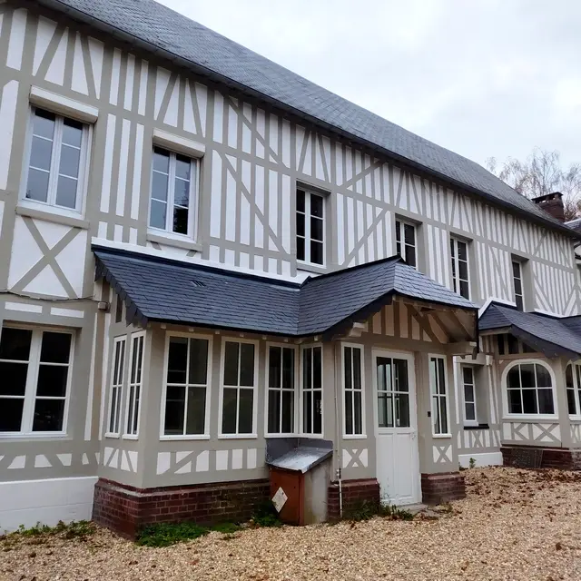 LE LOGIS
