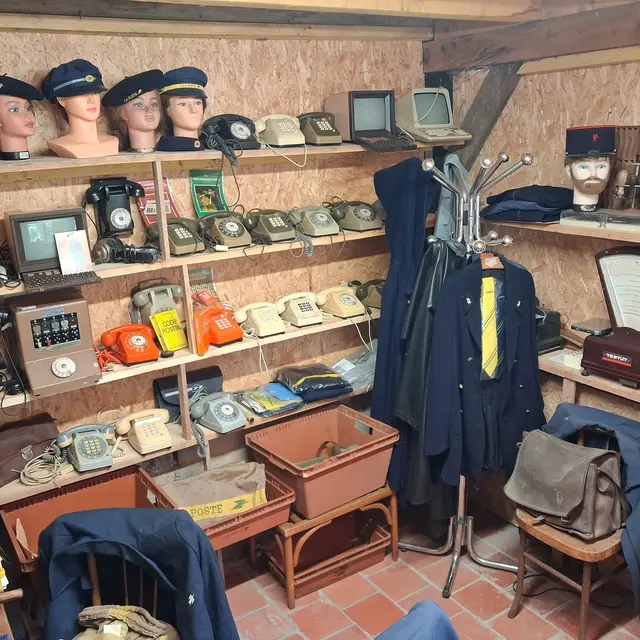 LA POSTE