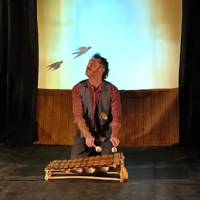 Le_Bal_des_Oiseaux_Lucien_Le_Rossignol_2027