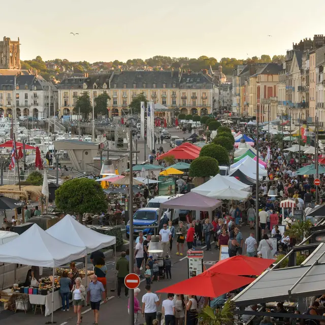 Marché Nocturne