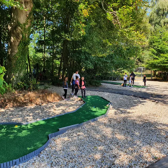 Mini-golf - Parc forestier de Montgeon