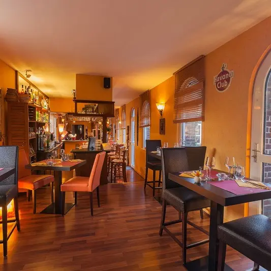N°2 HOTEL COUR CARREE
