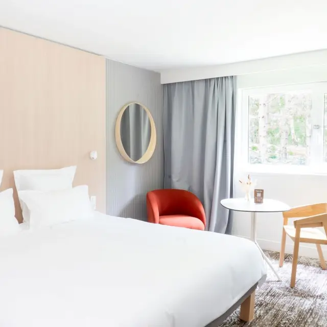 NOVOTEL 1