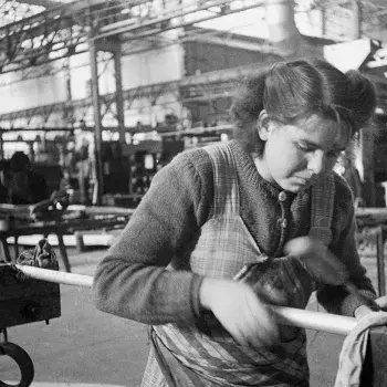 Étameuse dans les années 1950