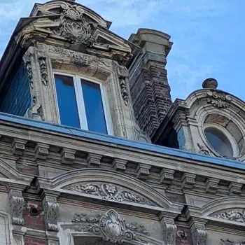 Ces messieurs du café