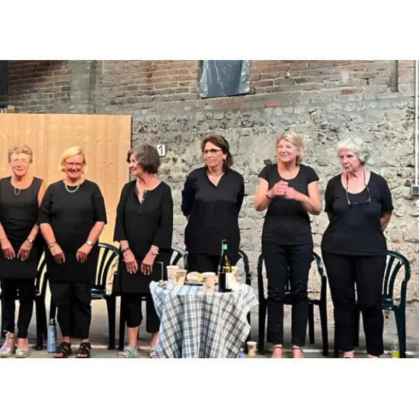 Souviens-toi-de-ne-pas-mourir-sans-avoir-aime-chateau-etelan