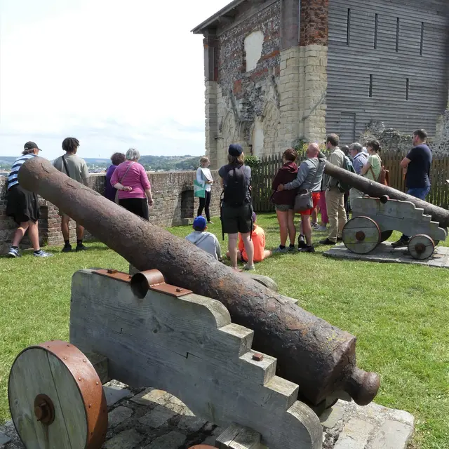 VG A L'assaut du château