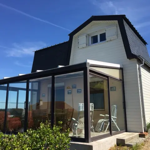 Le gîte et sa véranda