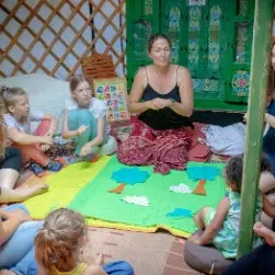 Les Amandier: Signes 2 mains