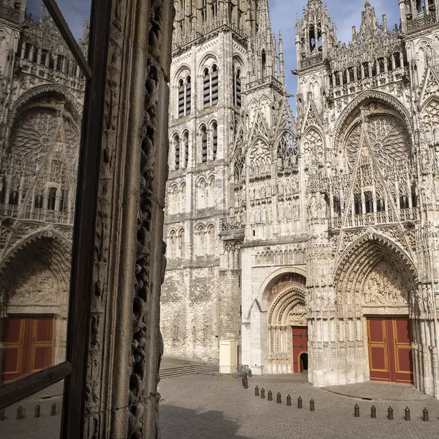 cathédrale de Rouen fenêtre Monet bis 2022 bis ©POD VU-1567