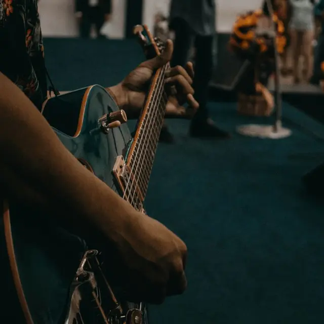 concert-fete-musique-matheus-santos-LTSKWFhklTk-unsplash