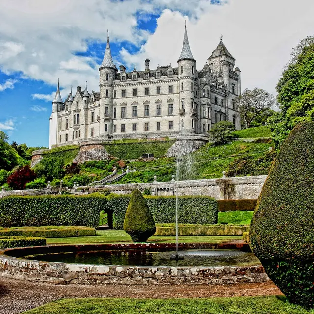 dunrobin-453164_1280