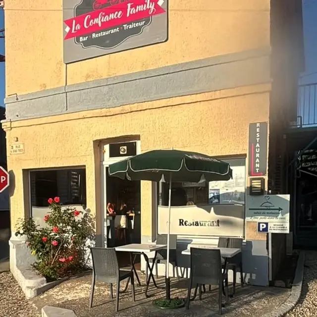 entrée principale ©Restaurant-la-confiance-family