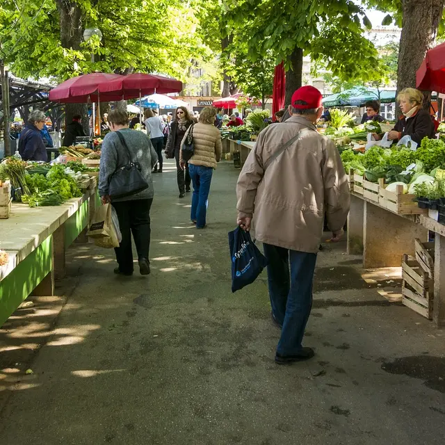 market-1558658_1280