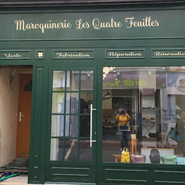 maroquinerie les quatre feuilles bolbec devanture (1)