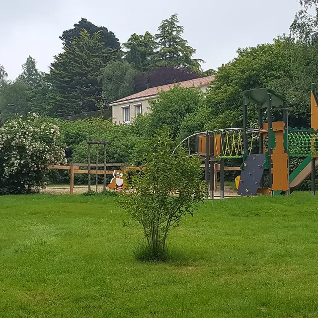 Aire-de-jeux- Antigny - 85