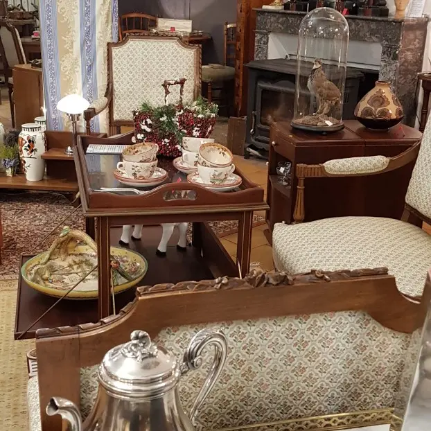 Antiquités labbe_La Chartre sur le Loir(2)