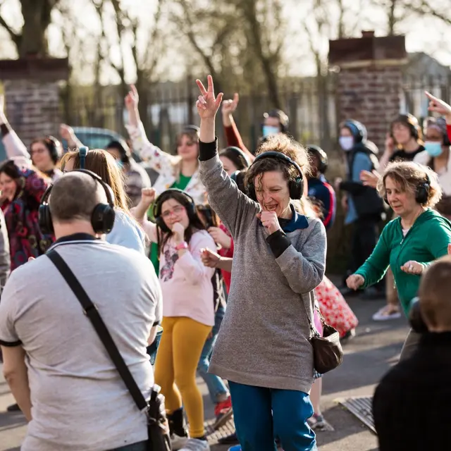Donne Moi la Main 22 mai credit kalimba