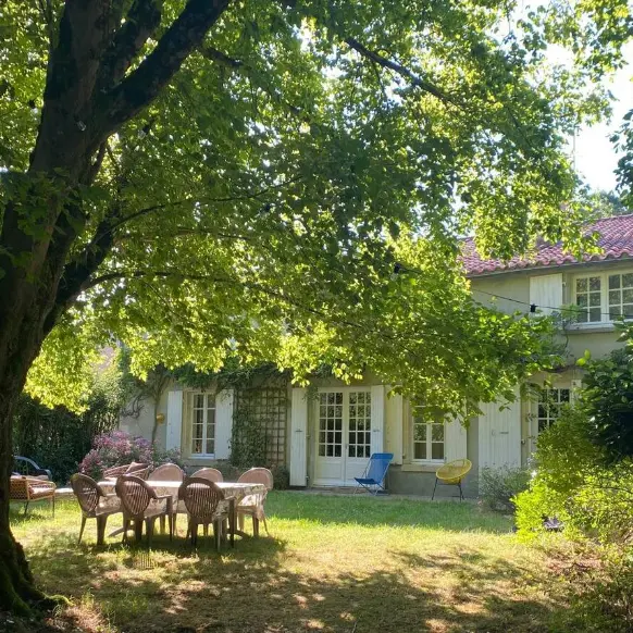 Façade et jardin