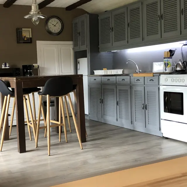 Gîte Les Vallées de Saint-Léo - Saint-Léonard-des-Bois - cuisine
