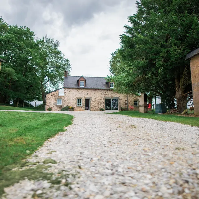 Gîte Le Douet Moreau - Saint-Léonard-des-Bois - extérieur