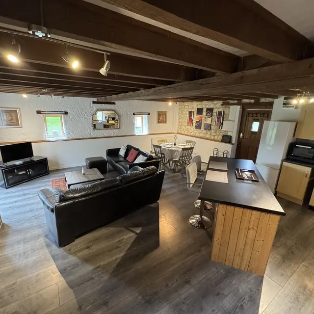 Salon séjour_Gîte La Grange d'EsusTerra_Aubigné Racan