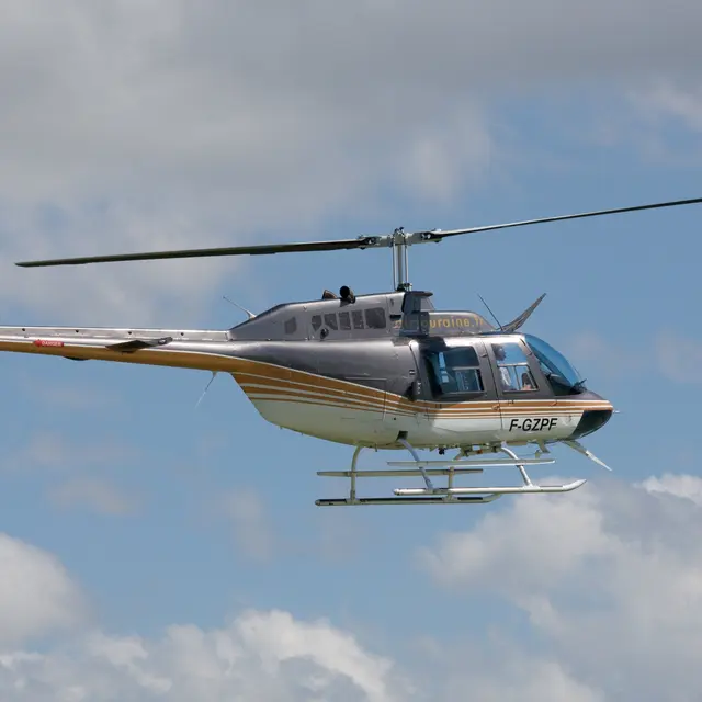 Survol des Châteaux de la Loire en hélicoptère