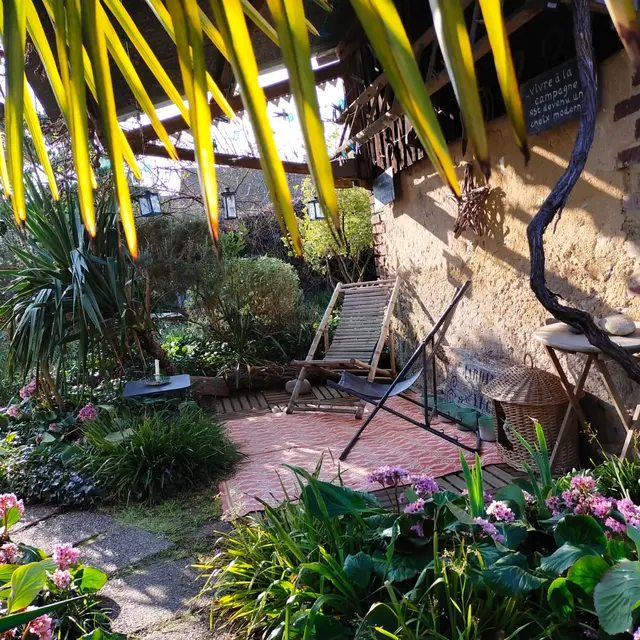 Gite jardin yuccas- les clos sur loir cottage