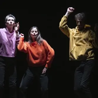 Je-badine-avec-lamour-c-Vincent-Curutchet-8-500x333