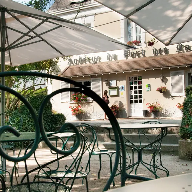 Le port des roches_luché pringé_2013©Stevan LIRA (2)