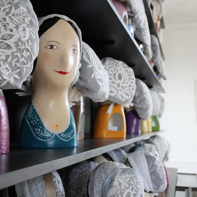 Musée de la Coiffe - Fesnay-sur-Sarthe - coiffes sarthoises