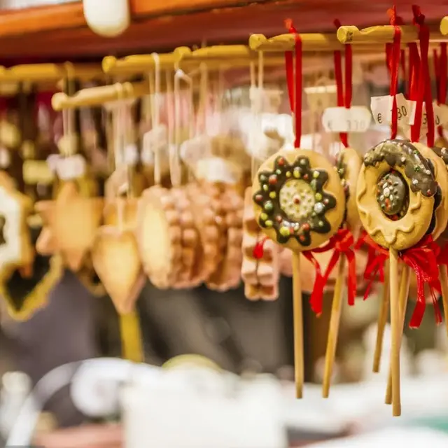 MarchéNoël_Chateau-Thebaud_2024_levignobledenantes-tourisme.com