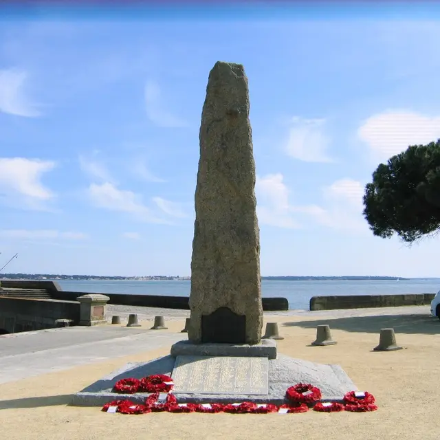 PCU44-monument-du-commando