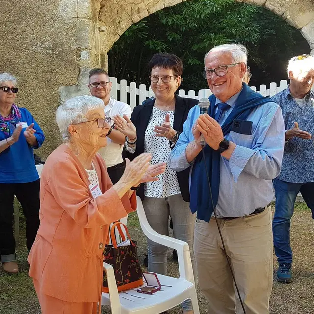 MjAyNDA4MWFmNWNmODIyZWU4ZTQwZmY0Y2M2NDJlYzcyYzI5Njc