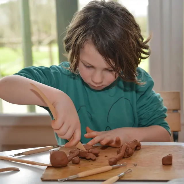 atelier droles de petites betes garenne lemot 2024 credit pierre limousin