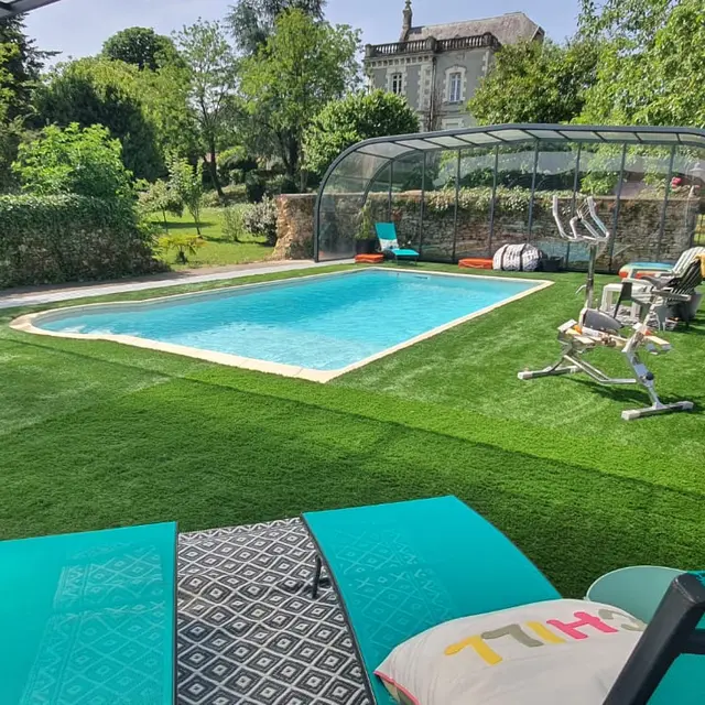 domaine-la-capitainerie-piscine-bazoges-en-pareds-vendee-85- (1)